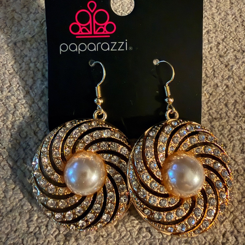 paparazzi Gold Pearl Spiral Drop Earrings - Gold
